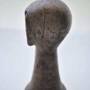 Busto sin rostro madera
