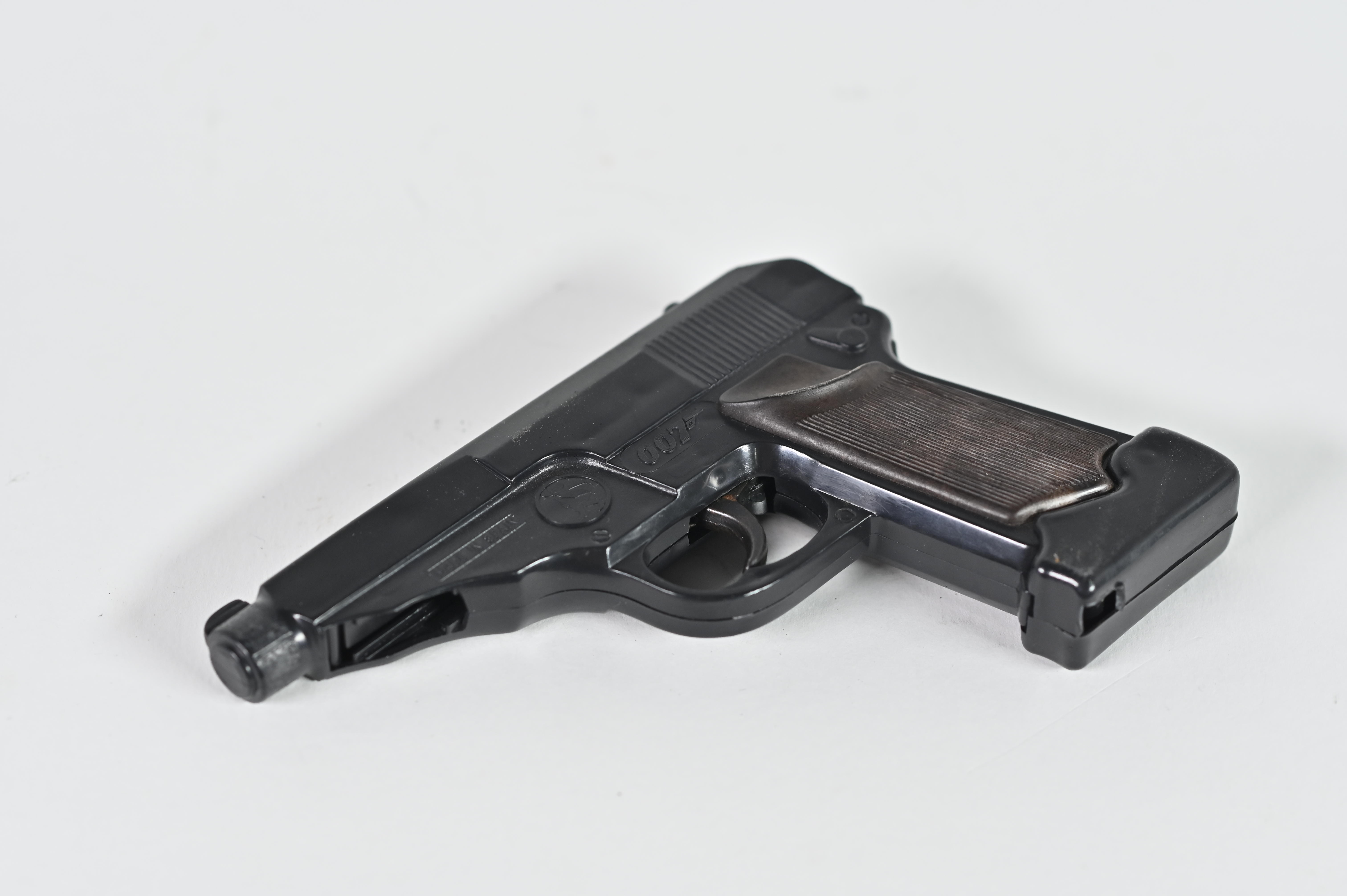 Pistola 007