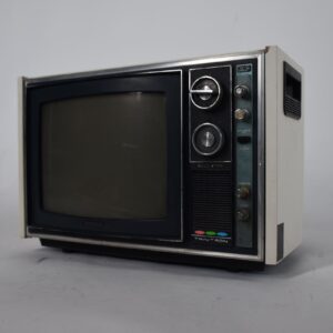 Televisión Trinitron blanca
